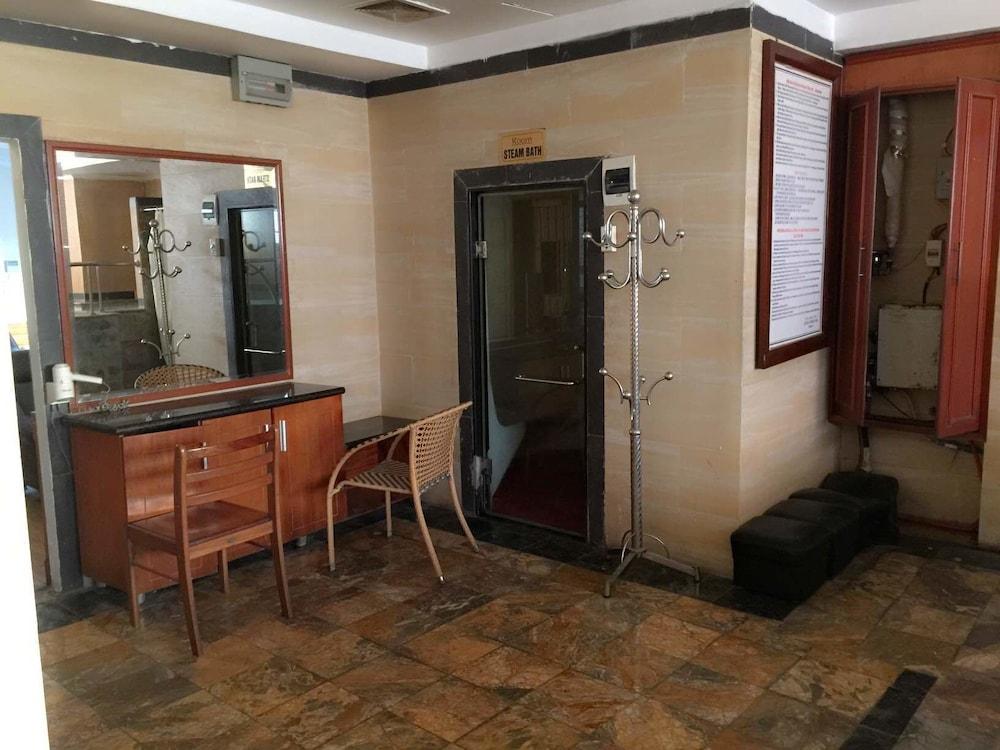 A25 Hotel - Bach Mai Ханой Екстер'єр фото